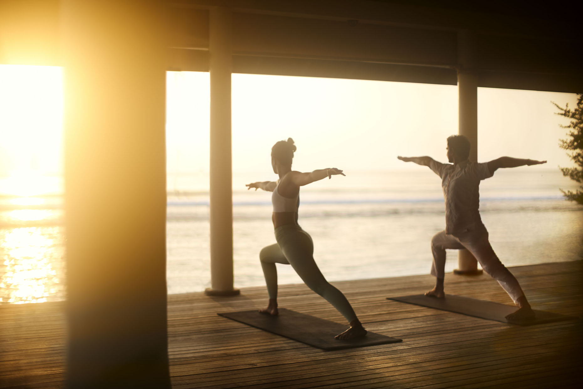 AVELI_Lifestyle-sunriseyoga3