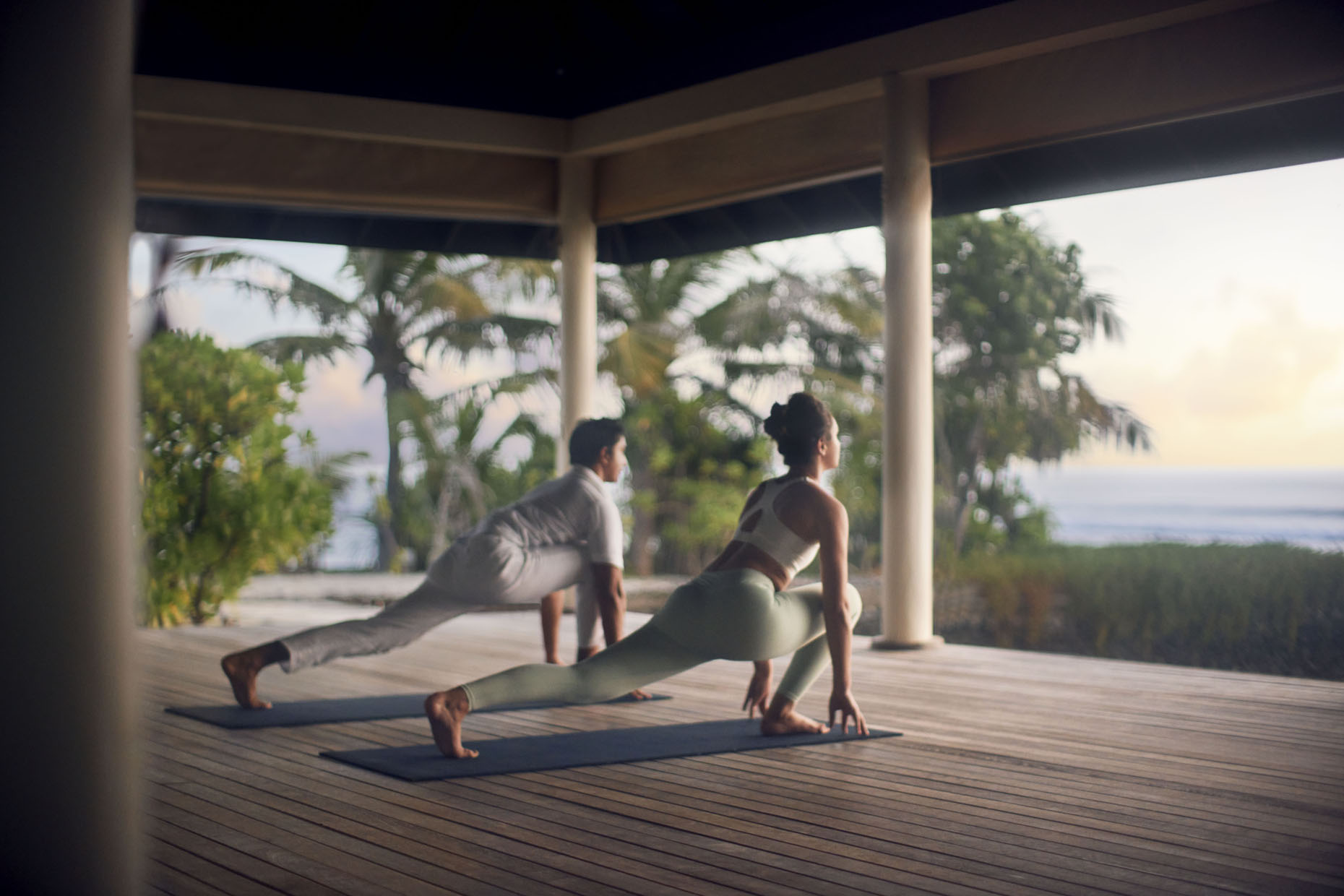 AVELI_Lifestyle-sunriseyoga5